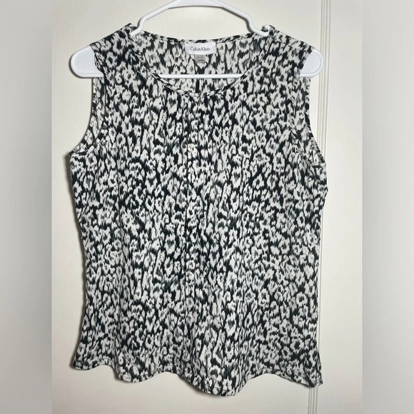 Calvin Klein Black & White  Printed Sleeveless Blouse Keyhole Front Size M  NWT - Picture 1 of 6